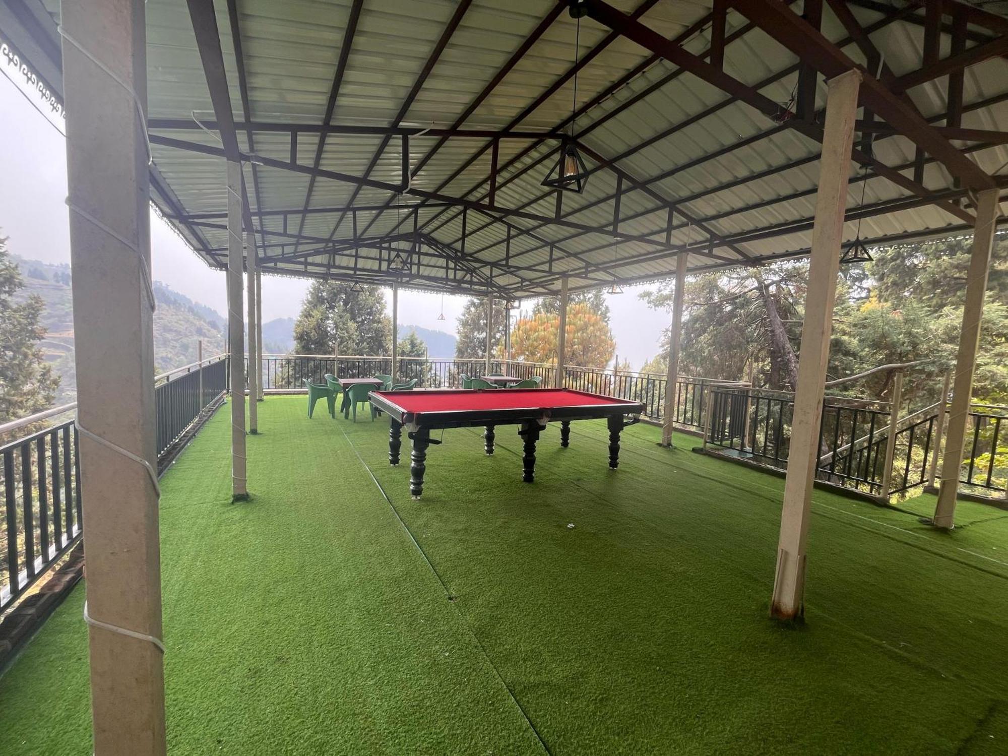 Royal Hill Inn Mussoorie Exterior foto