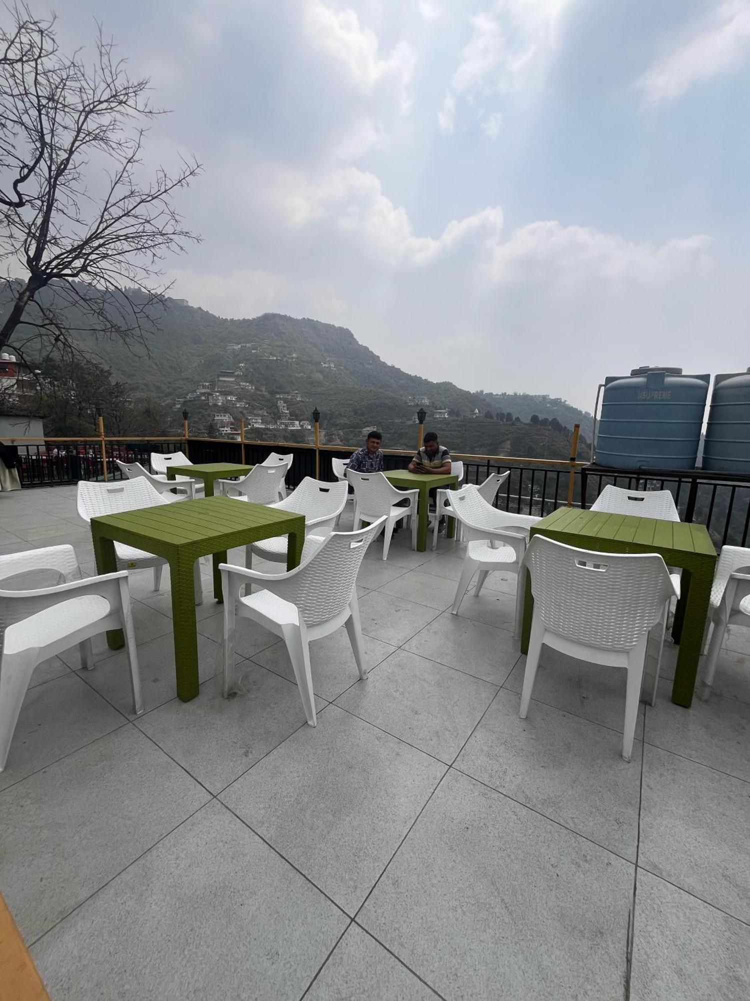 Royal Hill Inn Mussoorie Exterior foto