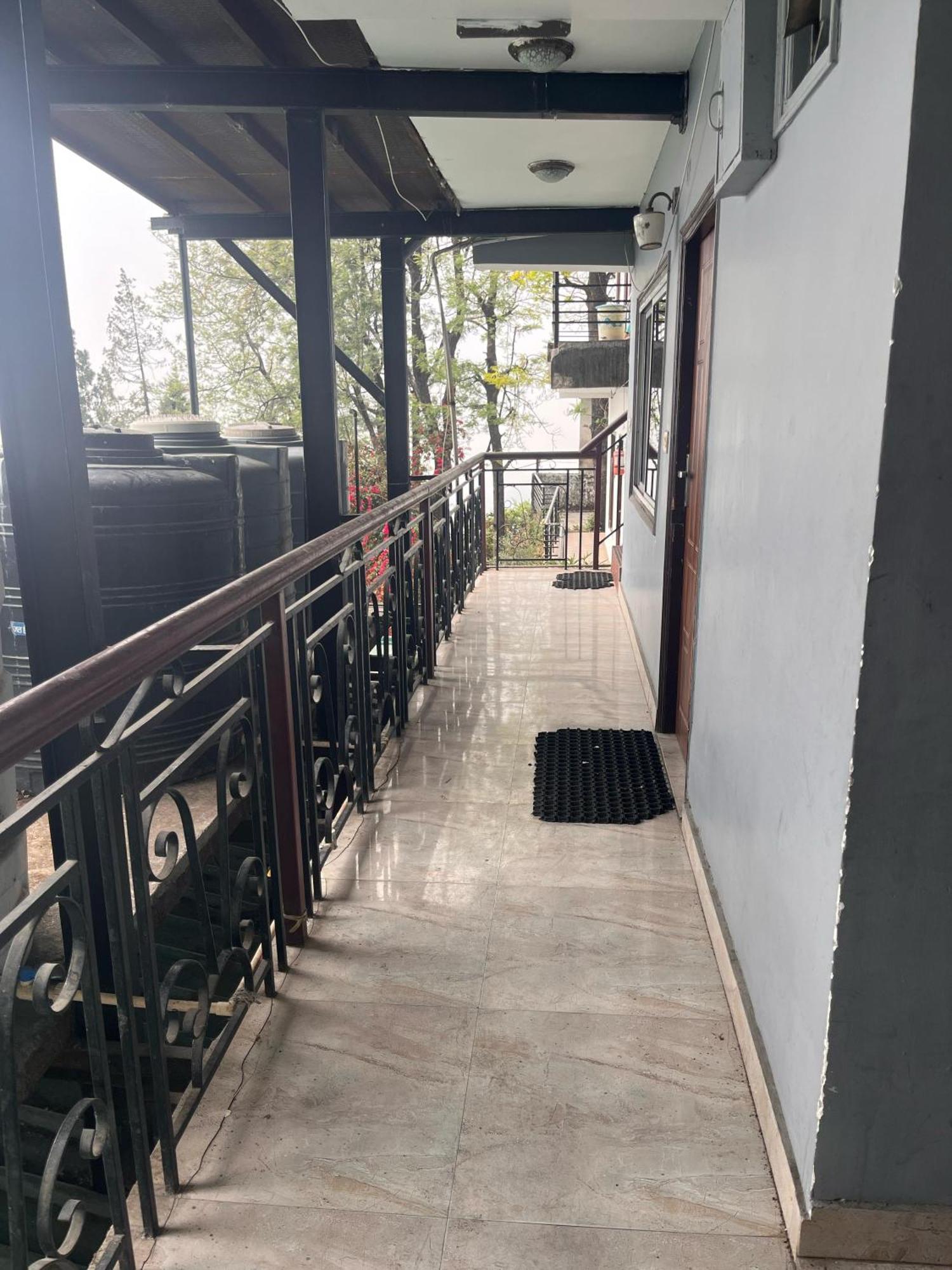 Royal Hill Inn Mussoorie Exterior foto